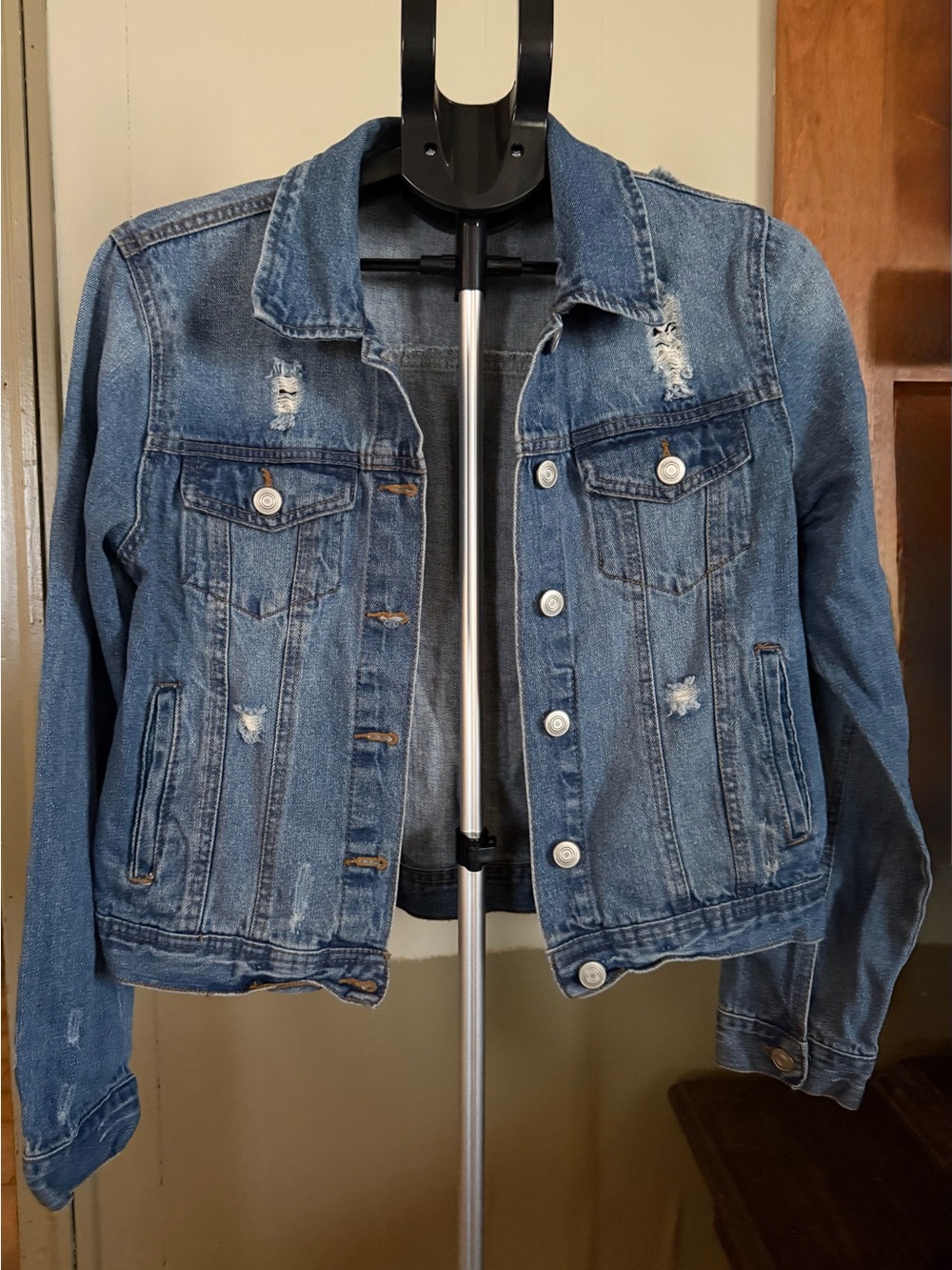 Ci Sono Women's Medium Blue Distressed Denim Jacket Great Condition #83